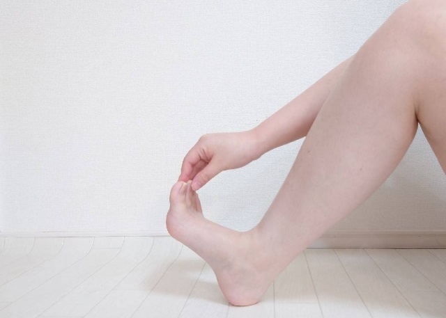 水分補給不足や冷えも発症も発症の原因になります